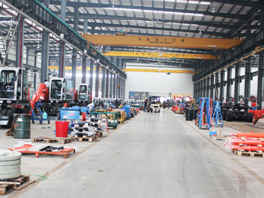 挖掘機(jī)裝配線(xiàn)